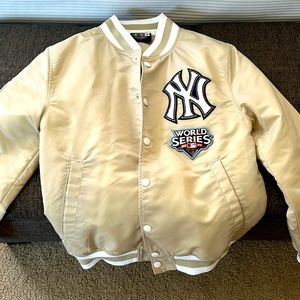 Urban Outfitters/New Era Yankees World Series Bomber